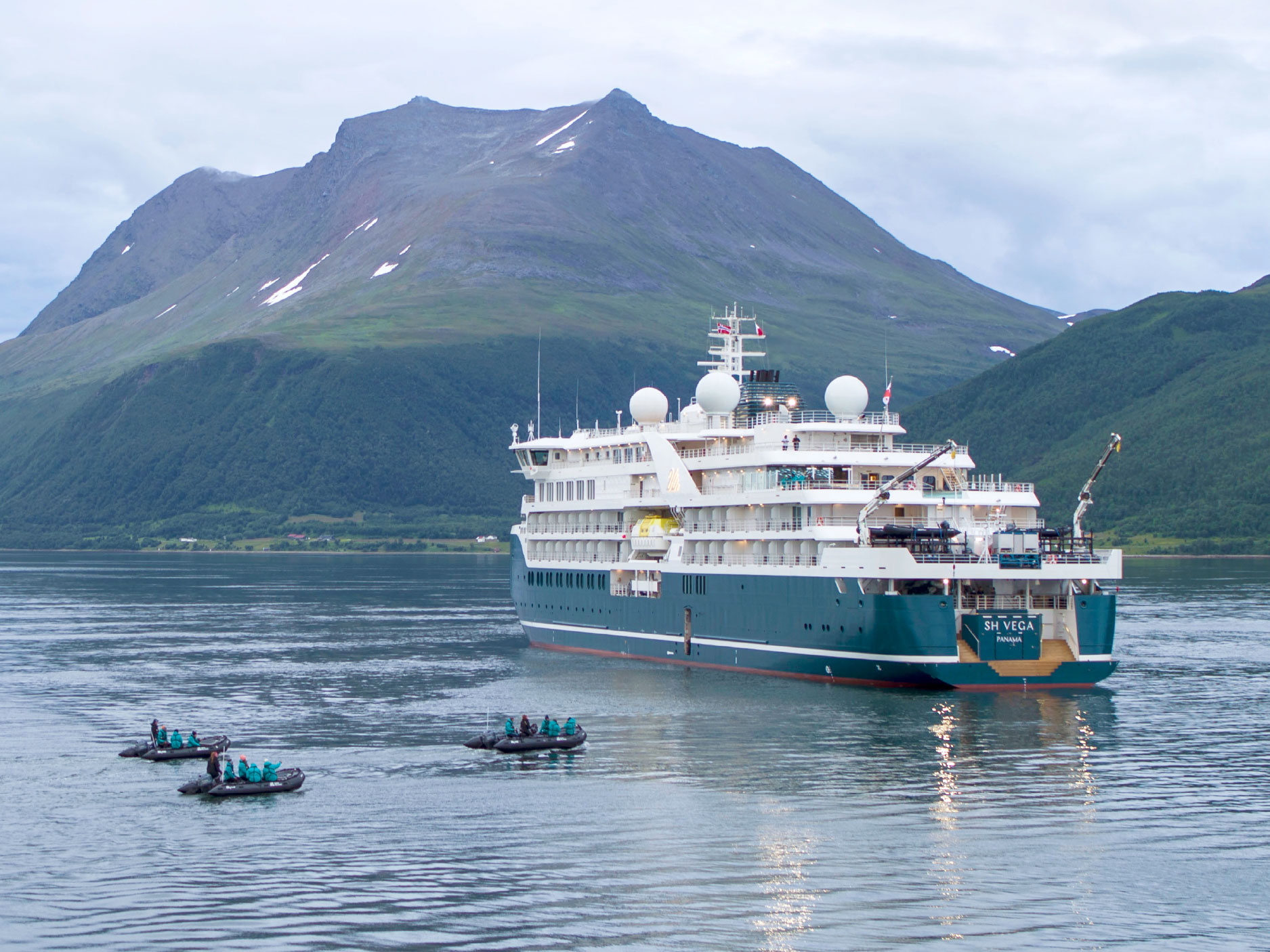 2027織女星號極北航跡：北極之心史瓦巴德．法羅群島．羅浮敦群島23日